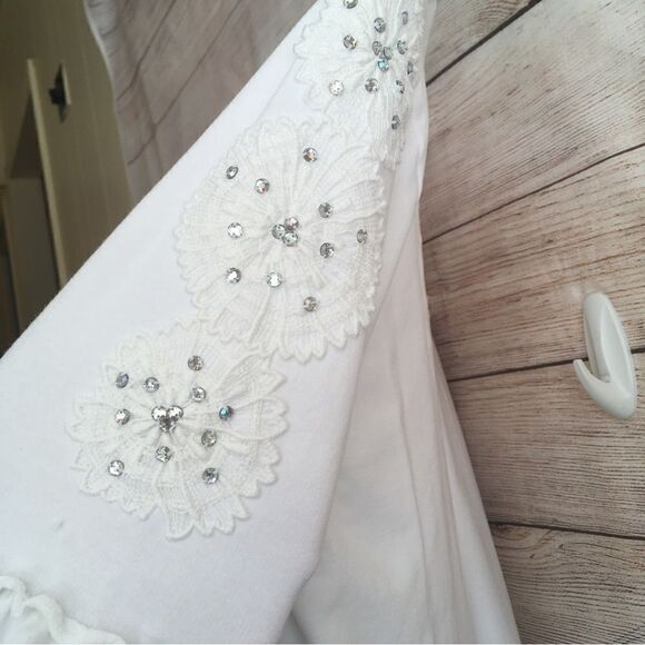 LILLY PULITZER FATIMA TOP IN WHITE - Picture 7 of 9